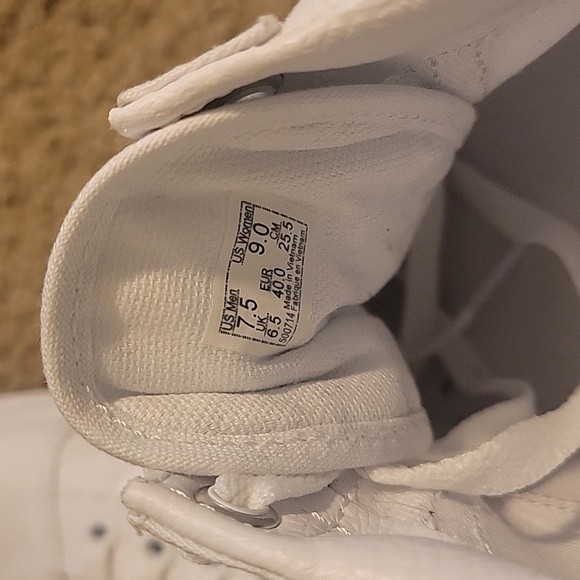 White Vans Old Skool Platform - Picture 5 of 5